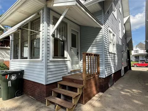 Exterior - 1141 Broad Ave NW, Canton, OH 44708 photo 7 of 10