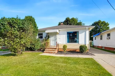 13200 Carrington Ave, Cleveland, OH 44135