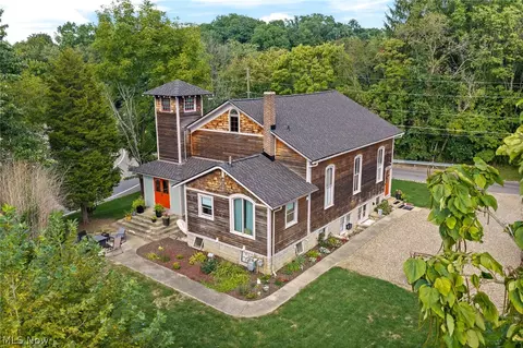 Exterior - 252 E Comet Rd, Clinton, OH 44216 photo 2 of 5