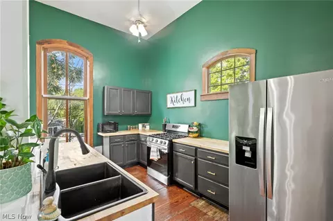 Kitchen - 252 E Comet Rd, Clinton, OH 44216 photo 1 of 3