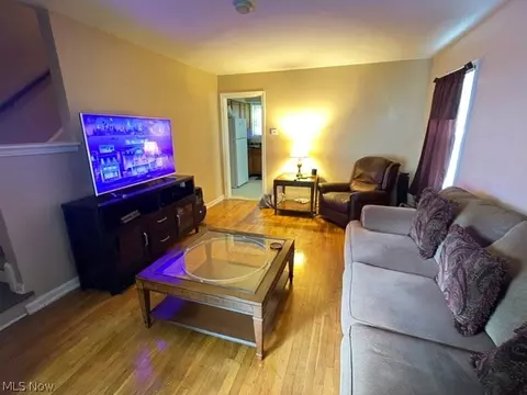 Living - 3950 Gary Ave, Lorain, OH 44055 photo 4 of 4