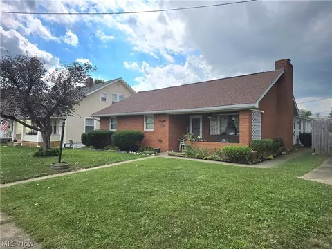 1651 Euclid Ave, Zanesville, OH 43701