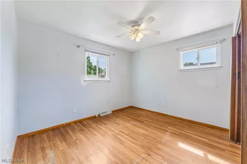 Bedroom - 1829 Eldon Dr, Wickliffe, OH 44092 photo 5 of 6
