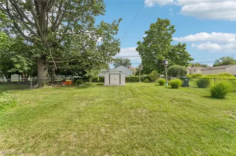 Exterior - 1829 Eldon Dr, Wickliffe, OH 44092 photo 3 of 7