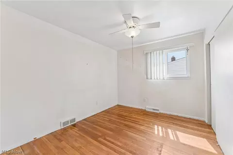 Bedroom - 1829 Eldon Dr, Wickliffe, OH 44092 photo 2 of 6