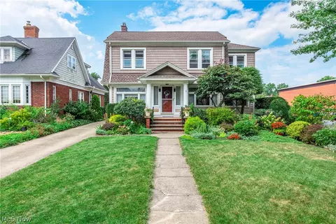 1230 Bunts Rd, Lakewood, OH 44107