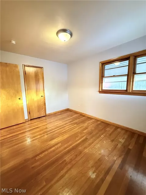Bedroom - 934 Nevin St, Akron, OH 44310 photo 2 of 5
