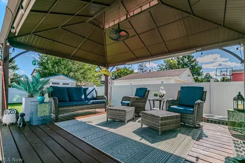 Exterior - 1701 Maple St, Wickliffe, OH 44092 photo 3 of 5