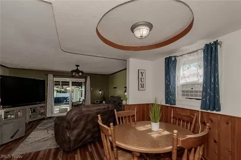 Dining - 1701 Maple St, Wickliffe, OH 44092 photo 1 of 2