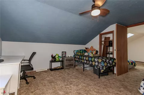 Bedroom - 1701 Maple St, Wickliffe, OH 44092 photo 8 of 11