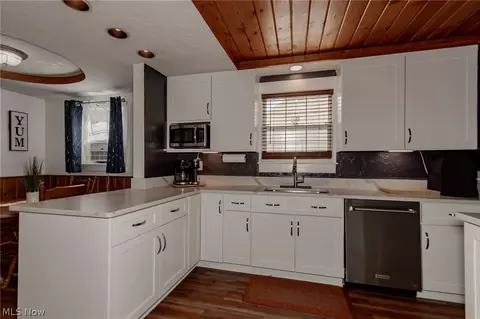 Kitchen - 1701 Maple St, Wickliffe, OH 44092 photo 2 of 3