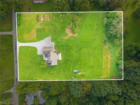 View/Area - 2976 Greenleaf Rd, Akron, OH 44312 photo 3 of 4