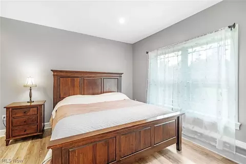 Bedroom - 2976 Greenleaf Rd, Akron, OH 44312 photo 5 of 10