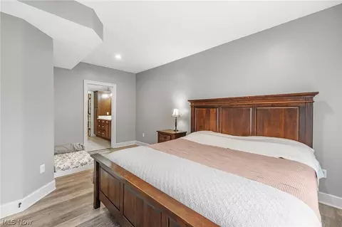 Bedroom - 2976 Greenleaf Rd, Akron, OH 44312 photo 6 of 10