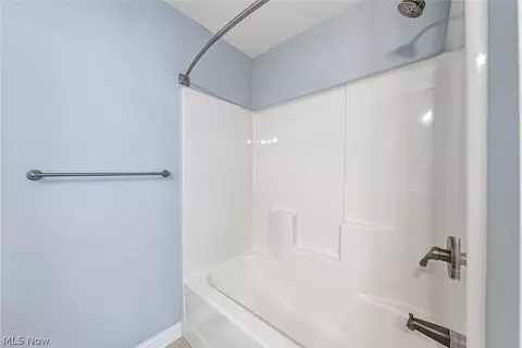 Bath - 152 Larimar Dr, Willowick, OH 44095 photo 3 of 3