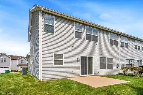Exterior - 152 Larimar Dr, Willowick, OH 44095 photo 4 of 5