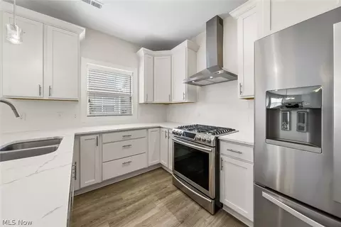 Kitchen - 152 Larimar Dr, Willowick, OH 44095 photo 1 of 2