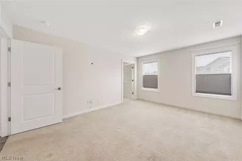 Bedroom - 152 Larimar Dr, Willowick, OH 44095 photo 2 of 14