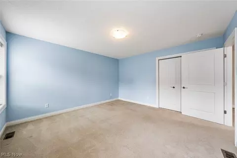 Bedroom - 152 Larimar Dr, Willowick, OH 44095 photo 6 of 14