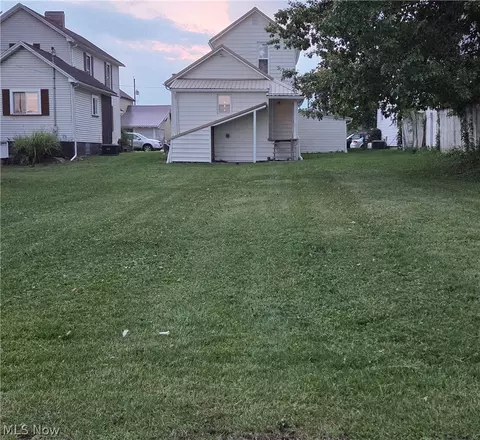 Exterior - 220 Mccrea Ave, Dennison, OH 44621 photo 3 of 3
