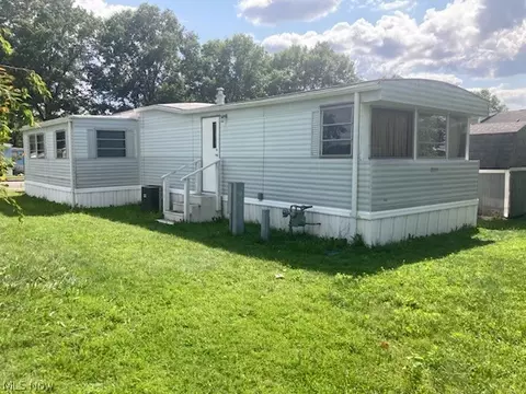 119 Coral Ky, New Philadelphia, OH 44663