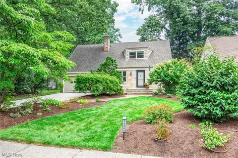 26900 Wolf Rd, Bay Village, OH 44140