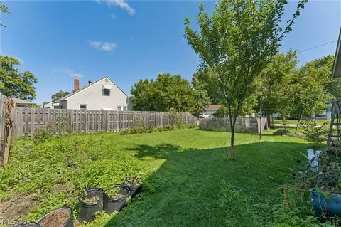 Exterior - 333 High St, Berea, OH 44017 photo 9 of 9