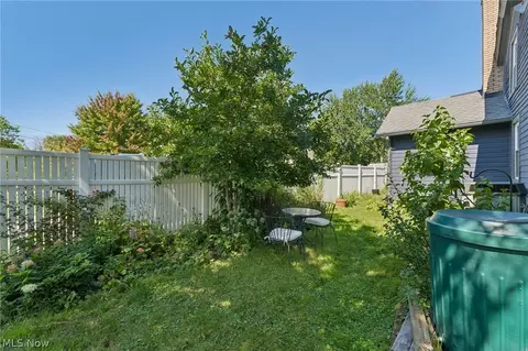 Exterior - 333 High St, Berea, OH 44017 photo 7 of 9