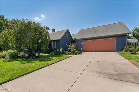Exterior - 333 High St, Berea, OH 44017 photo 2 of 9