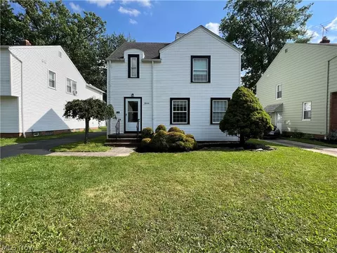 3844 Bendemeer Rd, Cleveland Heights, OH 44118