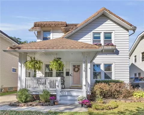 2138 Mars Ave, Lakewood, OH 44107