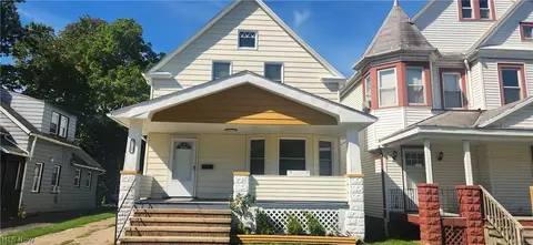 2180 W 104th St, Cleveland, OH 44102