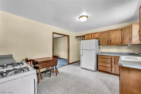 Kitchen - 41878 Cooper Ave, Elyria, OH 44035 photo 2 of 3