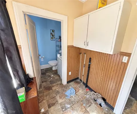 Entry Way - 3404 Lincoln St E, Canton, OH 44707 photo 1 of 2