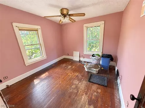 Bedroom - 3404 Lincoln St E, Canton, OH 44707 photo 2 of 3
