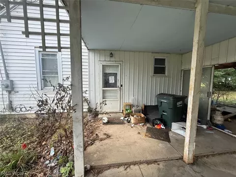 Exterior - 129 Jackson Rd, Creston, OH 44217 photo 8 of 9