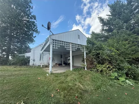 Exterior - 129 Jackson Rd, Creston, OH 44217 photo 4 of 9