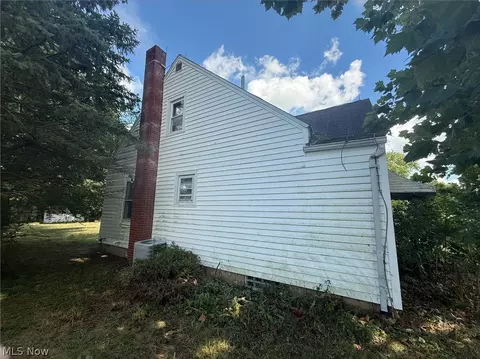 Exterior - 129 Jackson Rd, Creston, OH 44217 photo 7 of 9