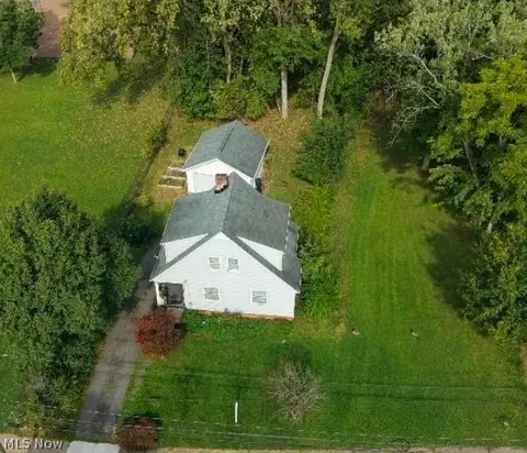 13107 Cranwood Park Blvd, Garfield Heights, OH 44125