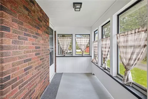Exterior - 24 Overlook Blvd, Struthers, OH 44471 photo 5 of 5