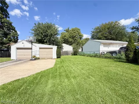 Exterior - 144 Argyle Ave, Boardman, OH 44512 photo 9 of 11