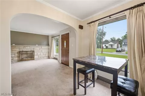 Living - 144 Argyle Ave, Boardman, OH 44512 photo 3 of 3