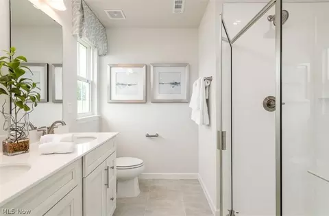 Bath - 3286 Sandmill Run, Amherst, OH 44001 photo 1 of 2