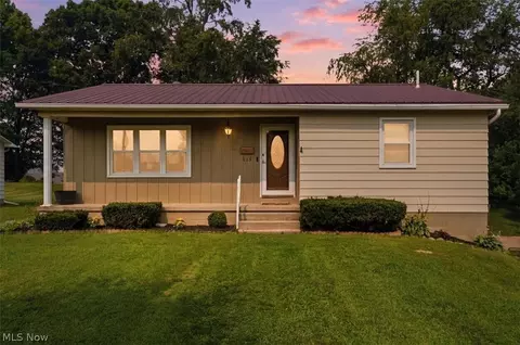 605 Snyder Dr, Loudonville, OH 44842