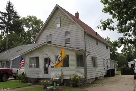3748 Cress Rd, Cleveland, OH 44111