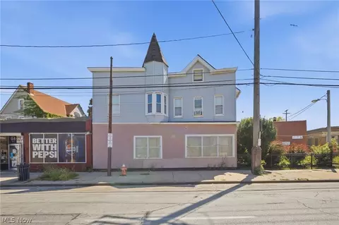 7910 Saint Clair Ave, Cleveland, OH 44103