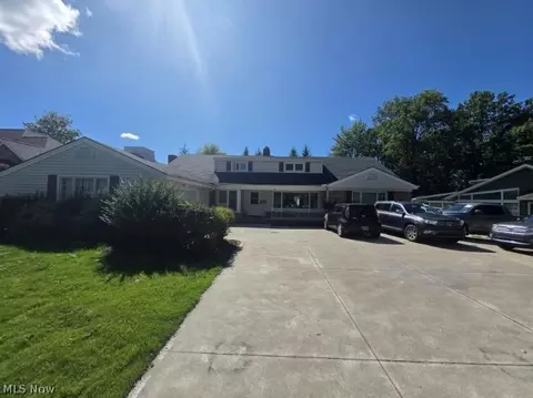 24750 S Woodland Rd, Beachwood, OH 44122