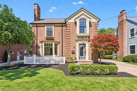 21158 Maplewood Ave, Rocky River, OH 44116