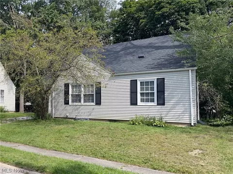 1731 Thornapple Ave, Akron, OH 44301