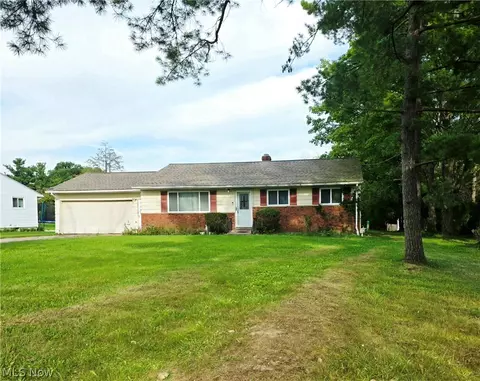19157 Howe Rd, Strongsville, OH 44136